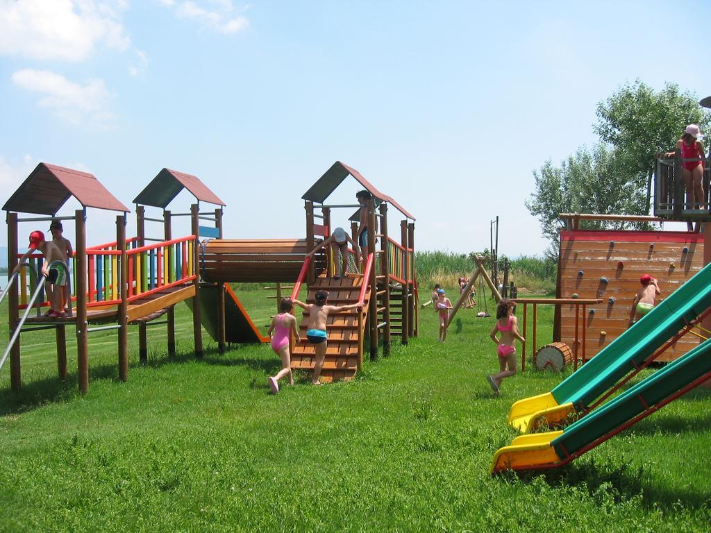 Badiaccia Village Camping Castiglione del Lago Exteriör bild